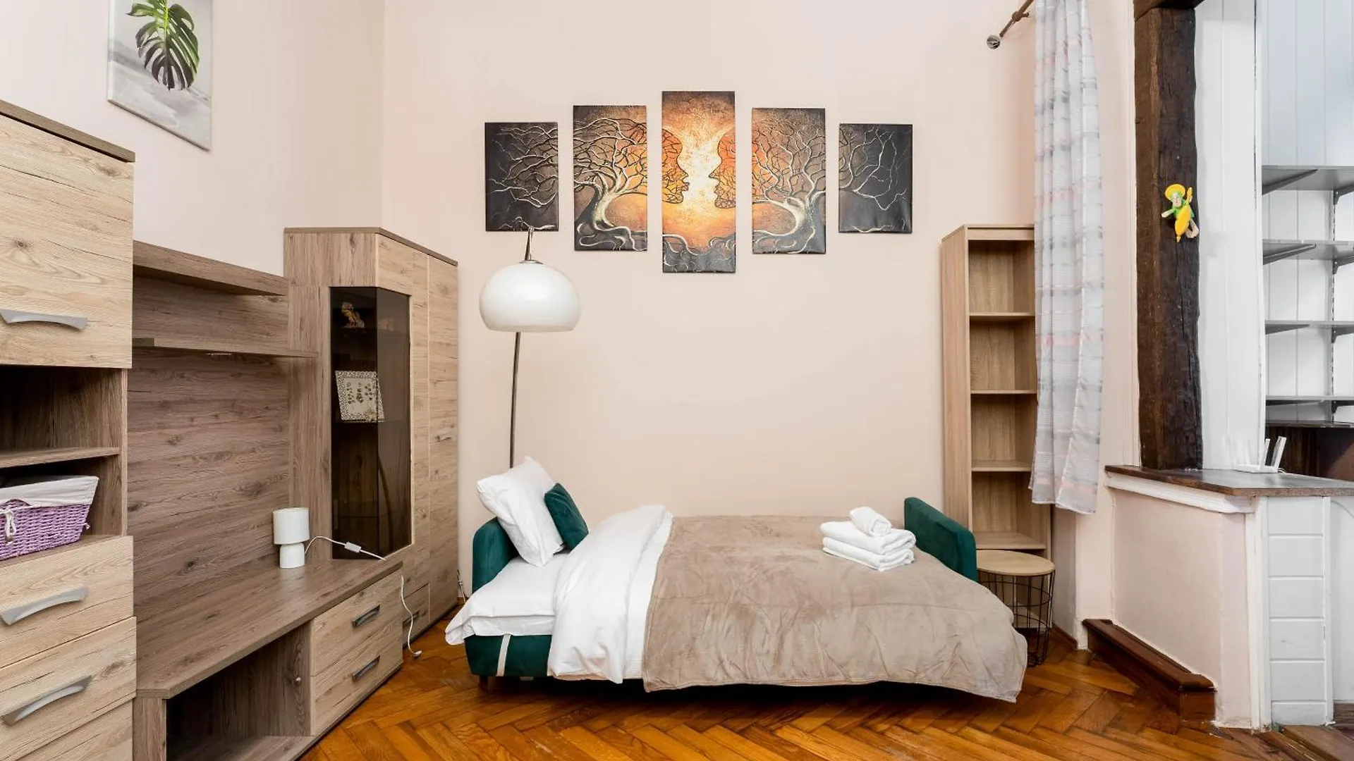 Apartment Park Strzelecki Cosy Studio Krakow Poland